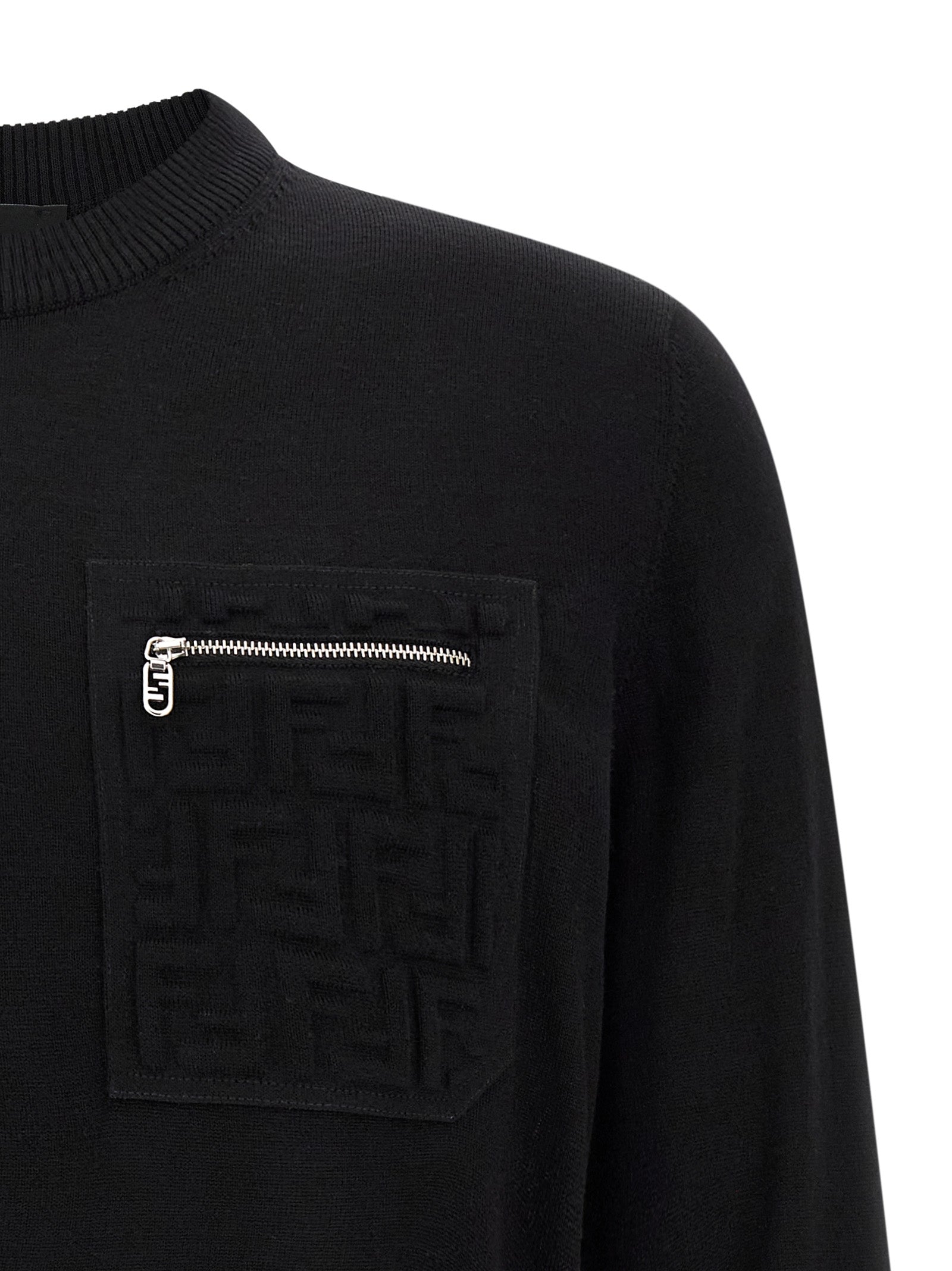 Cardigan by Fendi for men in black showcases a luxurious silhouette, meticulously detailed with a sophisticated crew neckline and for a refined finish.