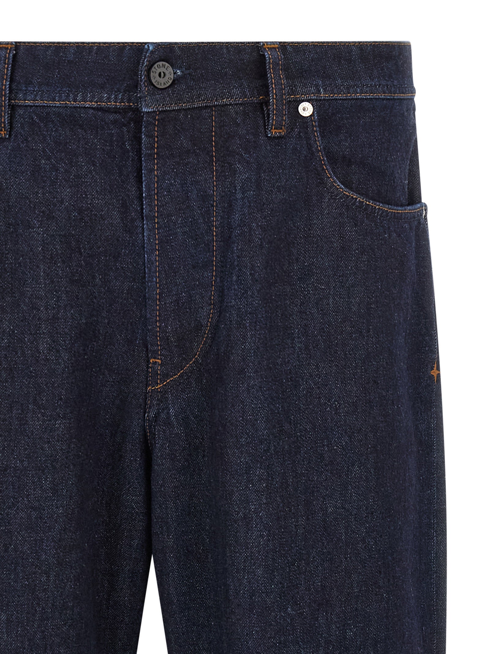 Jeans by Stone Island for men in organic cotton denim blue & indigo presents a tailored silhouette, showcasing a tailored straight-leg and long cut with a refined for a truly tailored aesthetic.