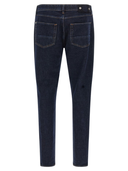 Jeans by Stone Island for men in stretch organic cotton denim blue, indigo & signature features an sartorial straight-leg and long with a cut for a sartorial finish.