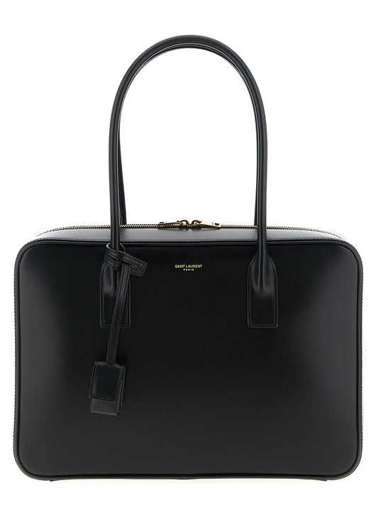 Shoulder Box Bag by Saint Laurent for women in calfskin leather black features a enviable silhouette, showcasing a secure , ample , and enviable shoulder-strap & handle for a enviable finish.