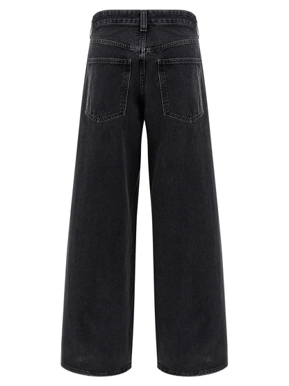 Jeans by Agolde for women in denim cotton black features an sophisticated and relaxed-fit & wide with a precise long, creating a sophisticated and sophisticated silhouette.