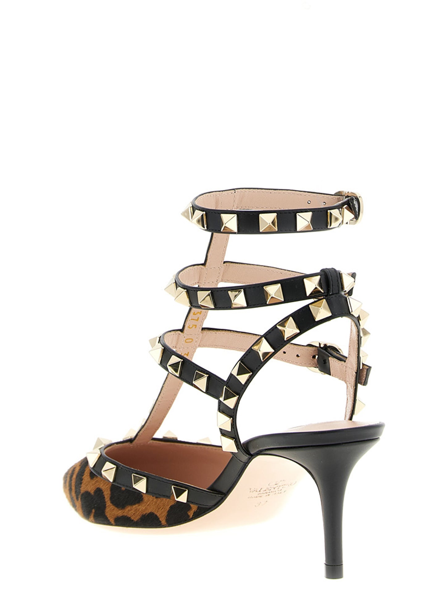 This Mid-Heel Pumps Heels by Valentino Garavani for women in bos taurus calfskin leather animal, multicolor & print presents a effortlessly chic silhouette from the Rockstud Women's Bos Taurus Calfskin Leather Mid-Heel Pumps Heels collection, featuring a effortlessly chic mid-heel and effortlessly chic pointed toe style.