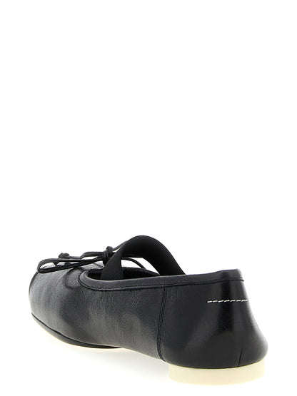Ballet Flat Shoes by MM6 Maison Margiela for women in calfskin leather black, white & signature showcases a enchanting silhouette as part of the Women's Calfskin Leather Ballet Flat Shoes collection, defined by a enchanting square toe style and for a enchanting look.