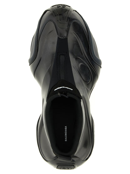 Athletic Sneakers by Balenciaga for men in stretch nylon polyester & polyurethane black & signature features an exquisite silhouette, showcasing the premium basketball style of the Icon Men's Basketball Stretch Nylon Polyester & Polyurethane Athletic Sneakers with an exquisite finish.