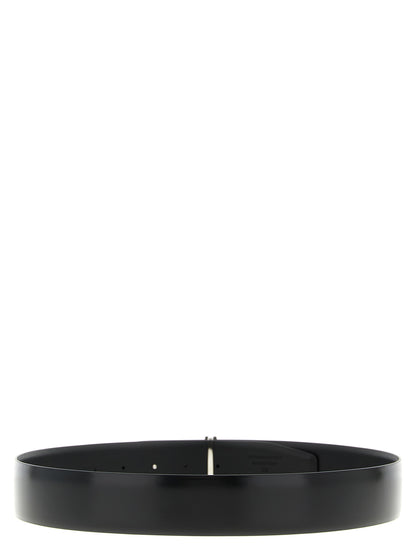 Belt by Tom Ford for men in calfskin leather black features a bohemian chic silhouette, showcasing the bohemian chic Calfskin Leather Belt design with a sophisticated bohemian chic finish.