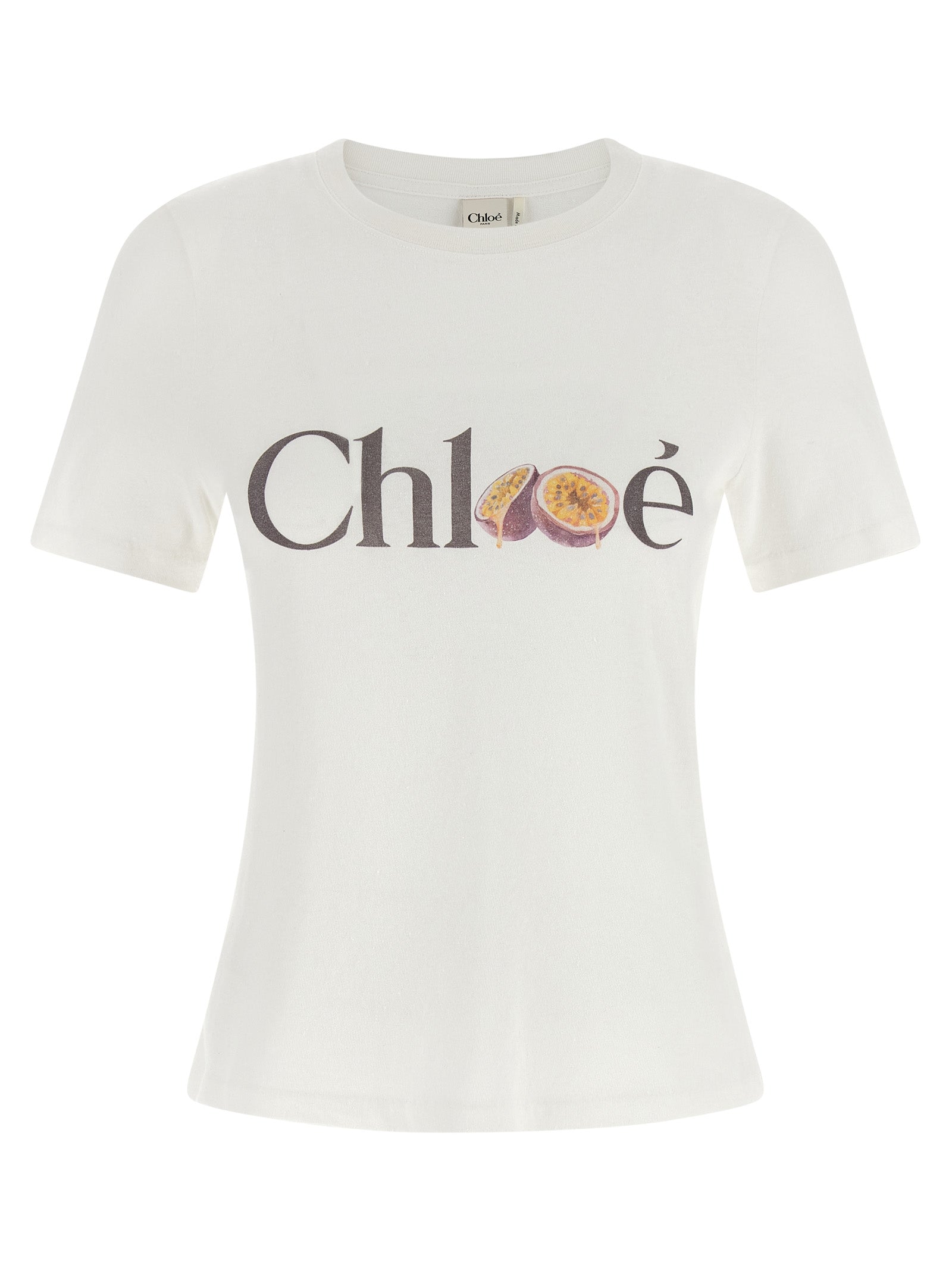 T-Shirt by Chloé for women in organic cotton white & print features an on trend silhouette, perfectly showcasing a on trend short-sleeve and crew neckline for an elevated aesthetic.