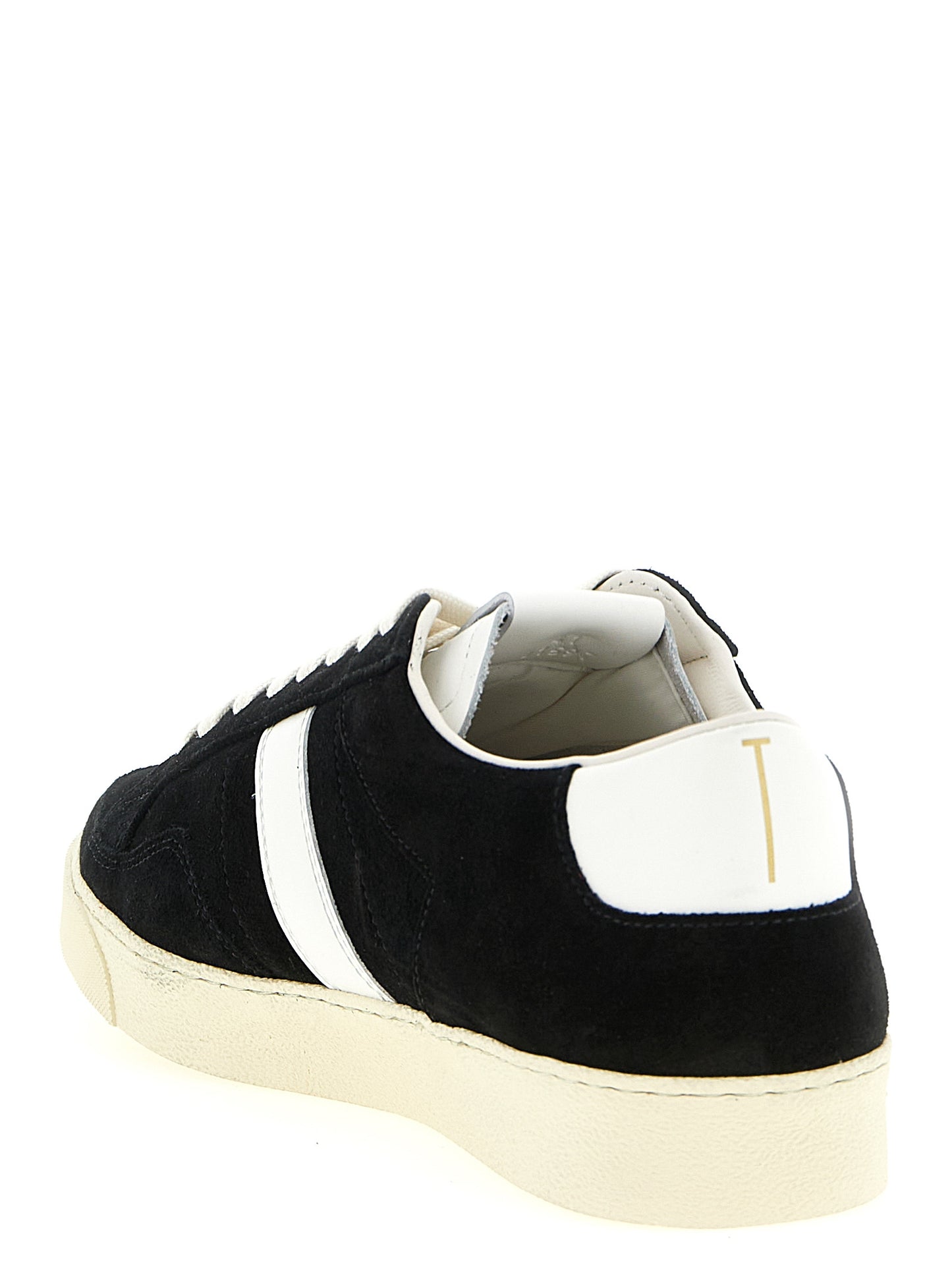 Sneakers by Tom Ford for men in suede leather & rubber bicolour, black & white presents a impeccable silhouette as Blake Men's Low Top Suede Leather & Rubber Sneakers, expertly defined by a impeccable low-top style for a impeccable, high-fashion look.