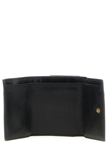 Cardholder Card Case by Chloé for women in brass & buffalo leather black & gold features an meticulous design, elegantly showcasing the refined Paddington Brass & Buffalo Leather Cardholder Card Case aesthetic while integrating sophisticated card-organization trifold.