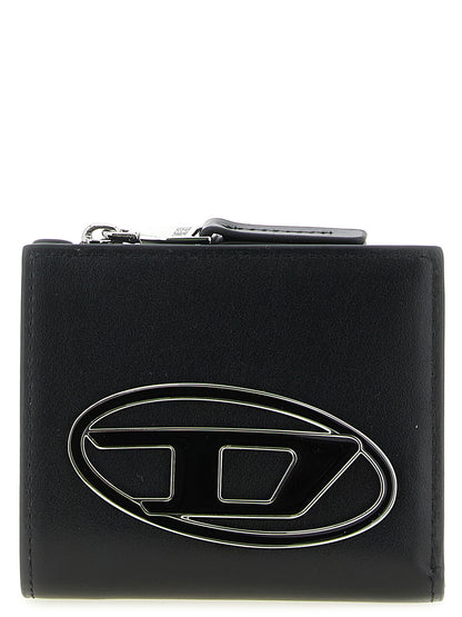 Cardholder Card Case by Diesel for women in leather & metal black & signature features a polished 1 Dr Leather & Metal Cardholder Card Case design with polished card-organization.