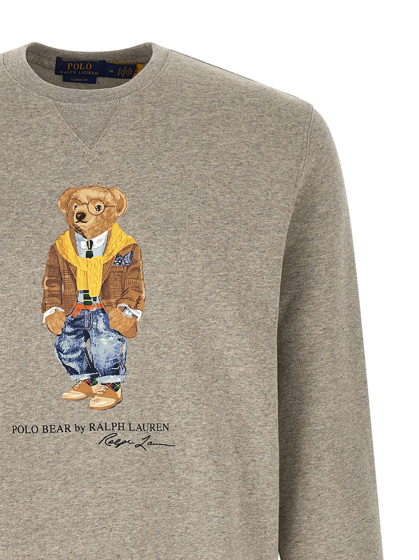 Sweatshirt by Polo Ralph Lauren for men in cotton polyester gray & print features a unrivaled silhouette with a refined crew neckline and unrivaled detailing for a sophisticated look.