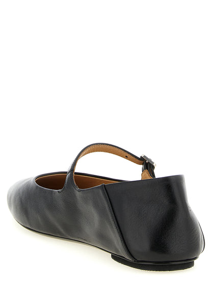 Ballet Flat Shoes by Marsell for women in bos taurus calfskin leather black presents a effortless chic silhouette, showcasing the Women's Bos Taurus Calfskin Leather Ballet Flat Shoes design with a effortless chic and for a sophisticated look.