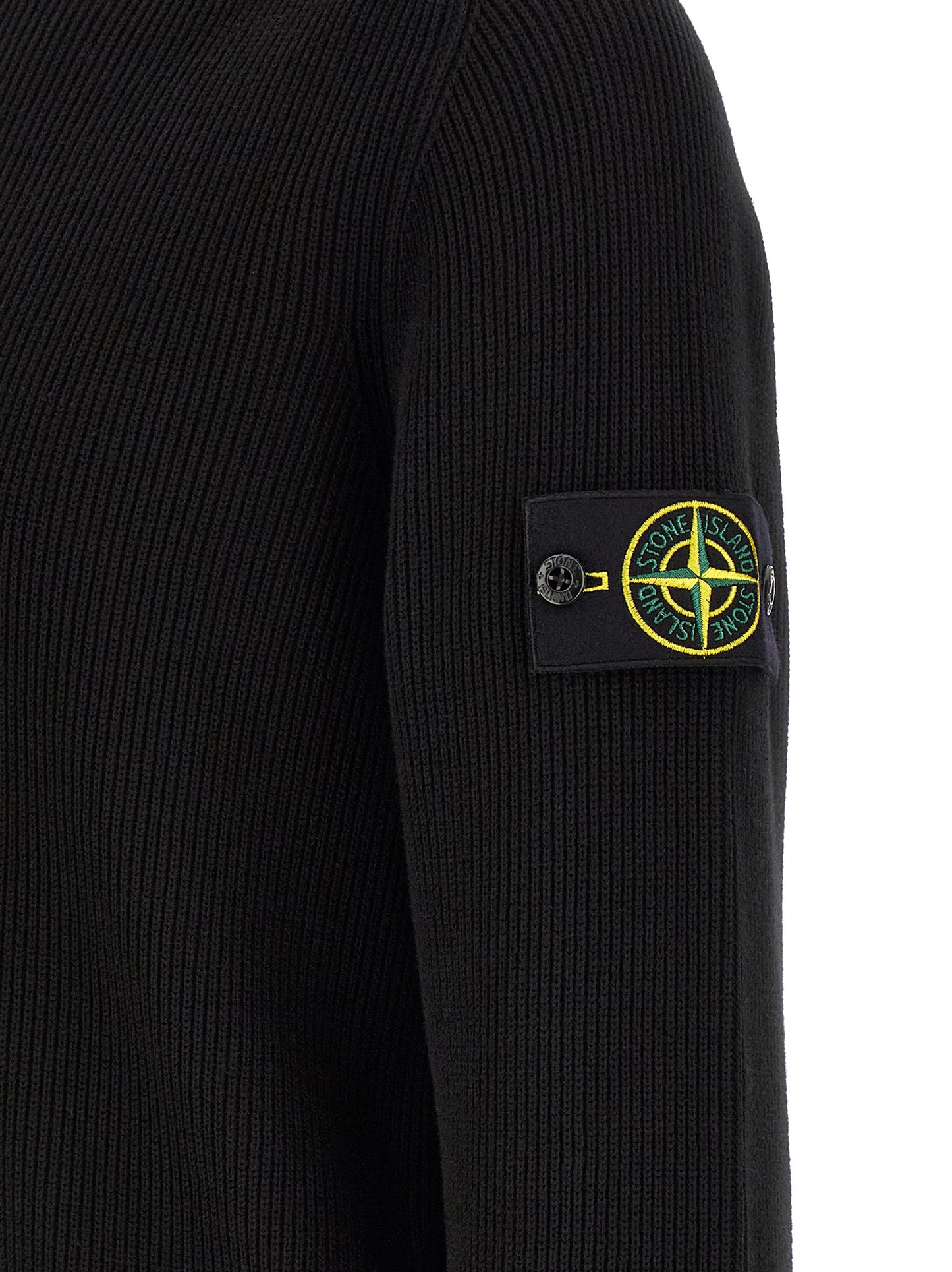 Cardigan by Stone Island for men in organic cotton black showcases a captivating silhouette, artfully detailed with a captivating and for a truly sophisticated captivating look.