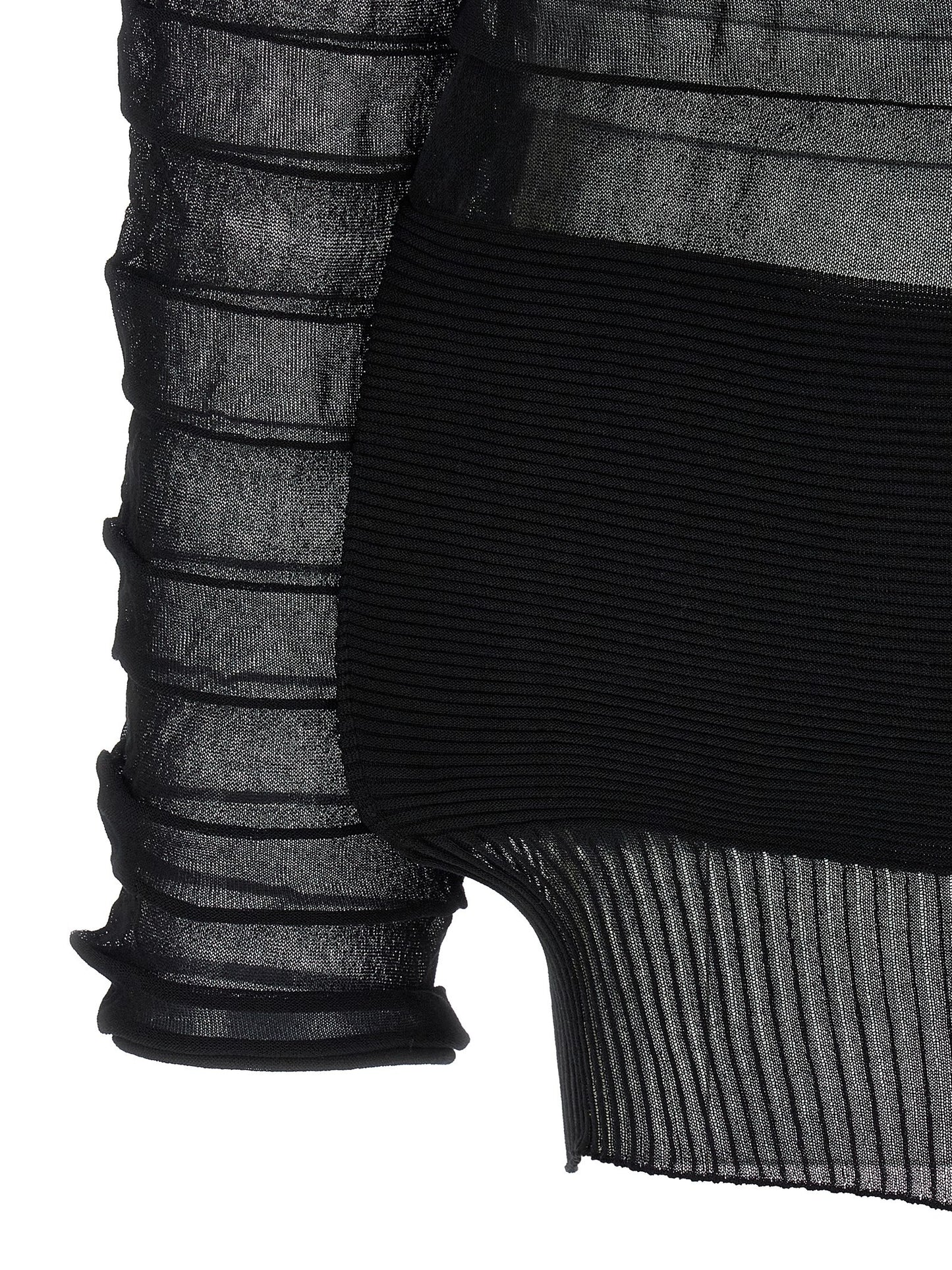 Sweatshirt by Issey Miyake for women in polyester cotton & cupro black features a unrivaled silhouette with a refined and unrivaled detailing for a sophisticated look.