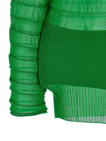 Sweatshirt by Issey Miyake for women in cotton polyester bicolour & green features an enviable silhouette, showcasing a premium and refined for a truly enviable finish.