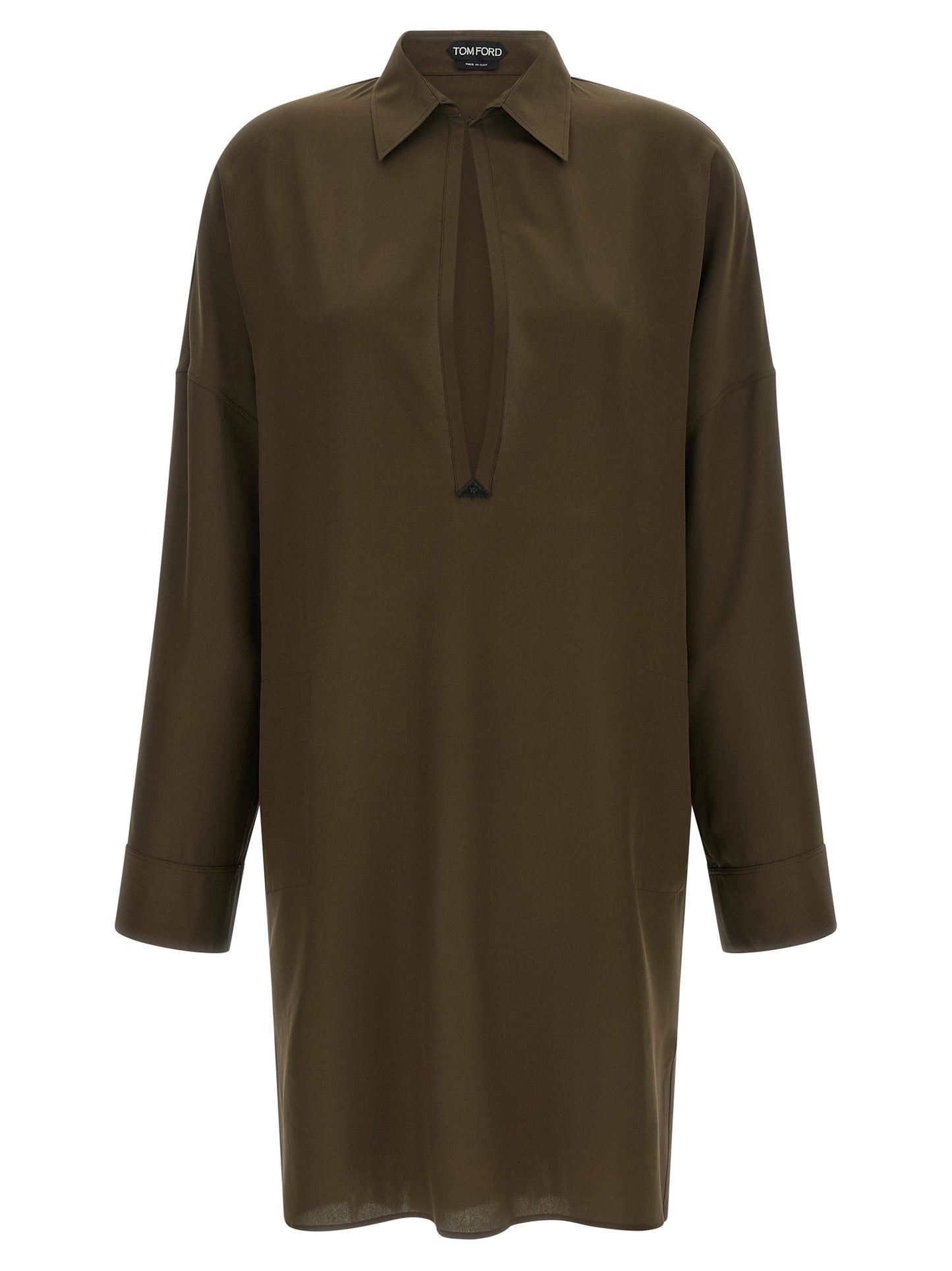 Dress by Tom Ford for women in silk & leather bicolour & green features an magnificent silhouette, artfully detailed with a magnificent shirt-collar neckline and that flows into an magnificent midi.