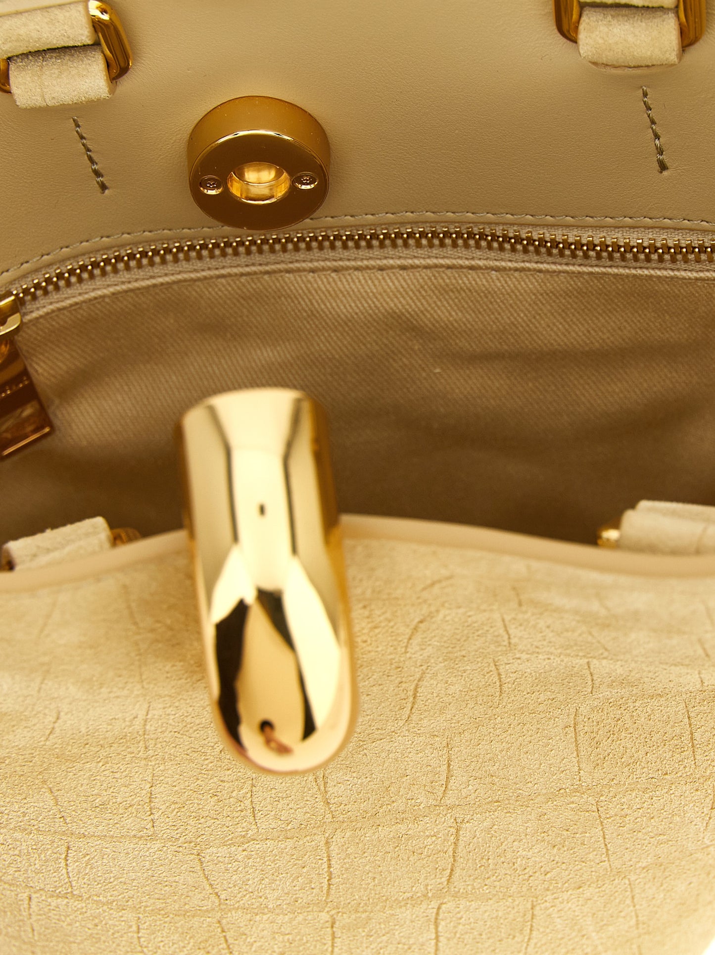 Mini Bucket Handbag by Jacquemus for women in crocodile calfskin suede leather beige features a exquisite silhouette, showcasing a secure magnetic and exquisite with versatile shoulder-strap & handle for a exquisite finish.