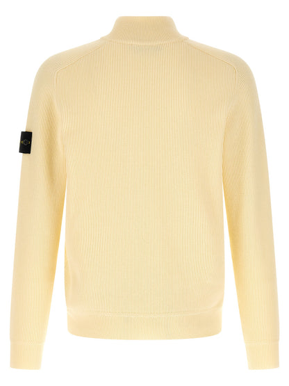 Cardigan by Stone Island for men in organic cotton beige features a dramatic silhouette, showcasing a sophisticated high-neck neckline and dramatic detail for a timeless, premium look.
