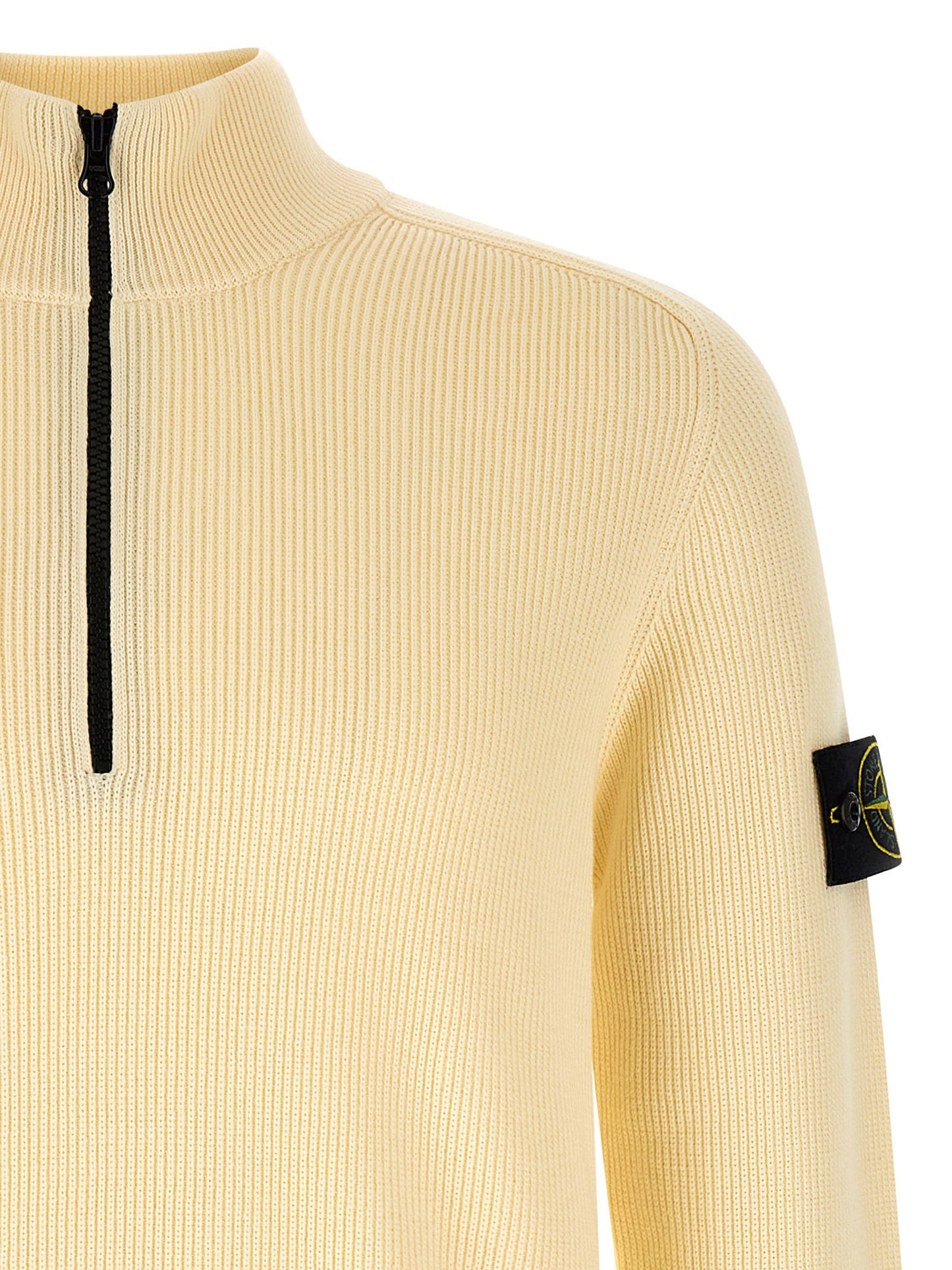 Cardigan by Stone Island for men in organic cotton beige features an crisp silhouette, showcasing a sophisticated high-neck neckline and detail for a truly crisp finish.