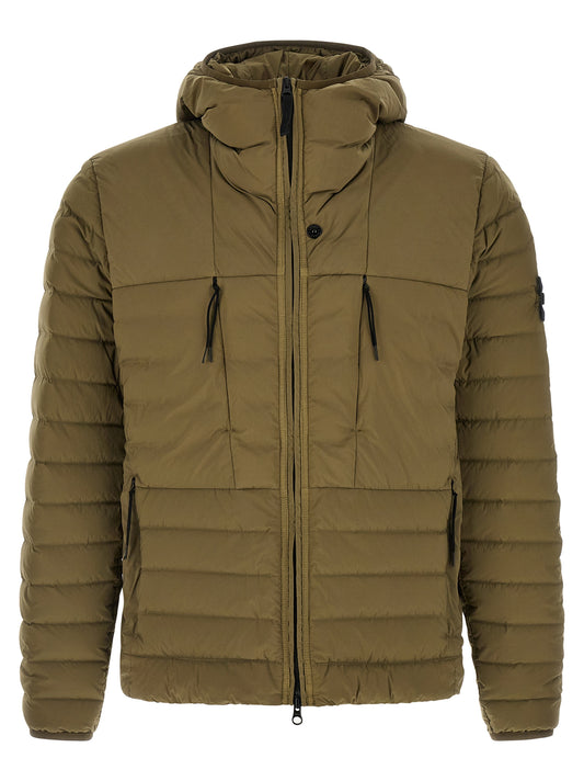 This Hooded Puffer Jacket by Stone Island for men in polyamide & goose-down bicolour & green exhibits a edgy silhouette, meticulously detailed with functional lightweight, pockets, hooded & insulated and a edgy hooded high-neck neckline for a edgy finish.
