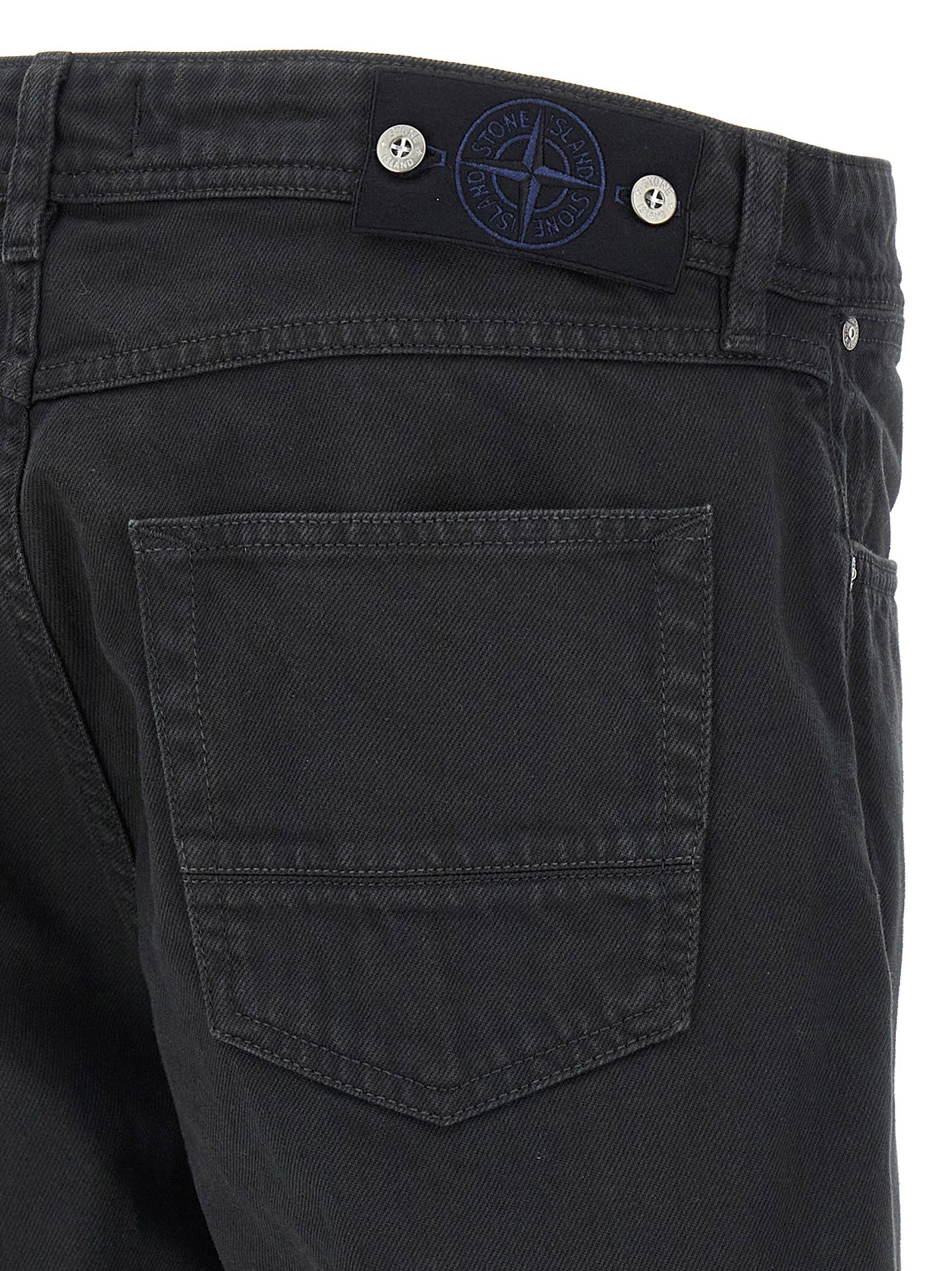 Jeans by Stone Island for men in denim cotton black & signature features a refined silhouette with a refined straight-leg, defined by a and a refined long for a refined finish.