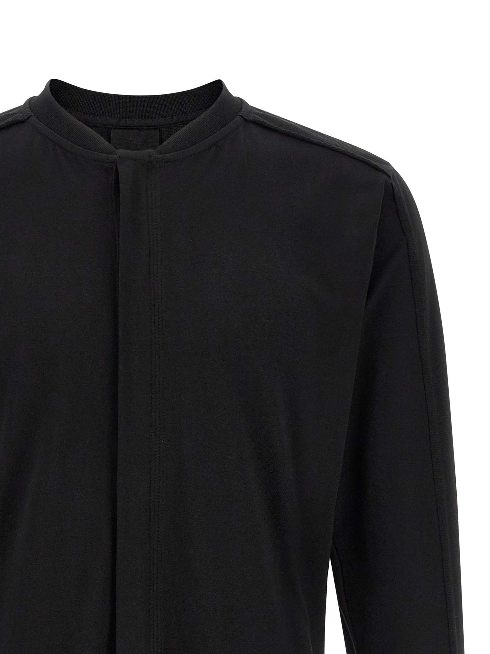 Shirt by Thom Krom for men in stretch cotton black showcases a sharp silhouette, elegantly detailed with a sharp crew neckline and sharp .