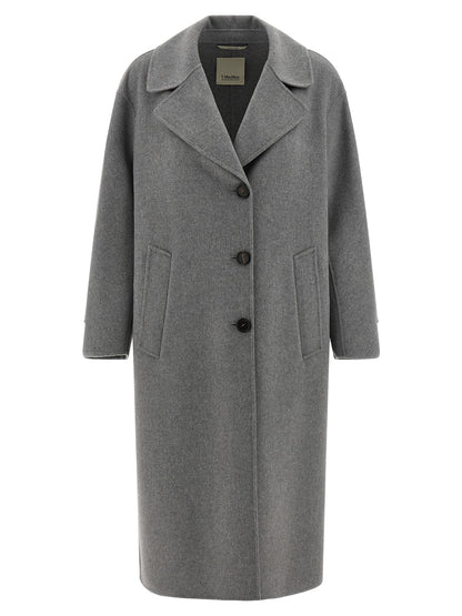 Overcoat by S Max Mara for women in virgin wool gray features an voluminous silhouette, showcasing distinct lightweight and a voluminous split lapel neckline for a truly voluminous aesthetic.