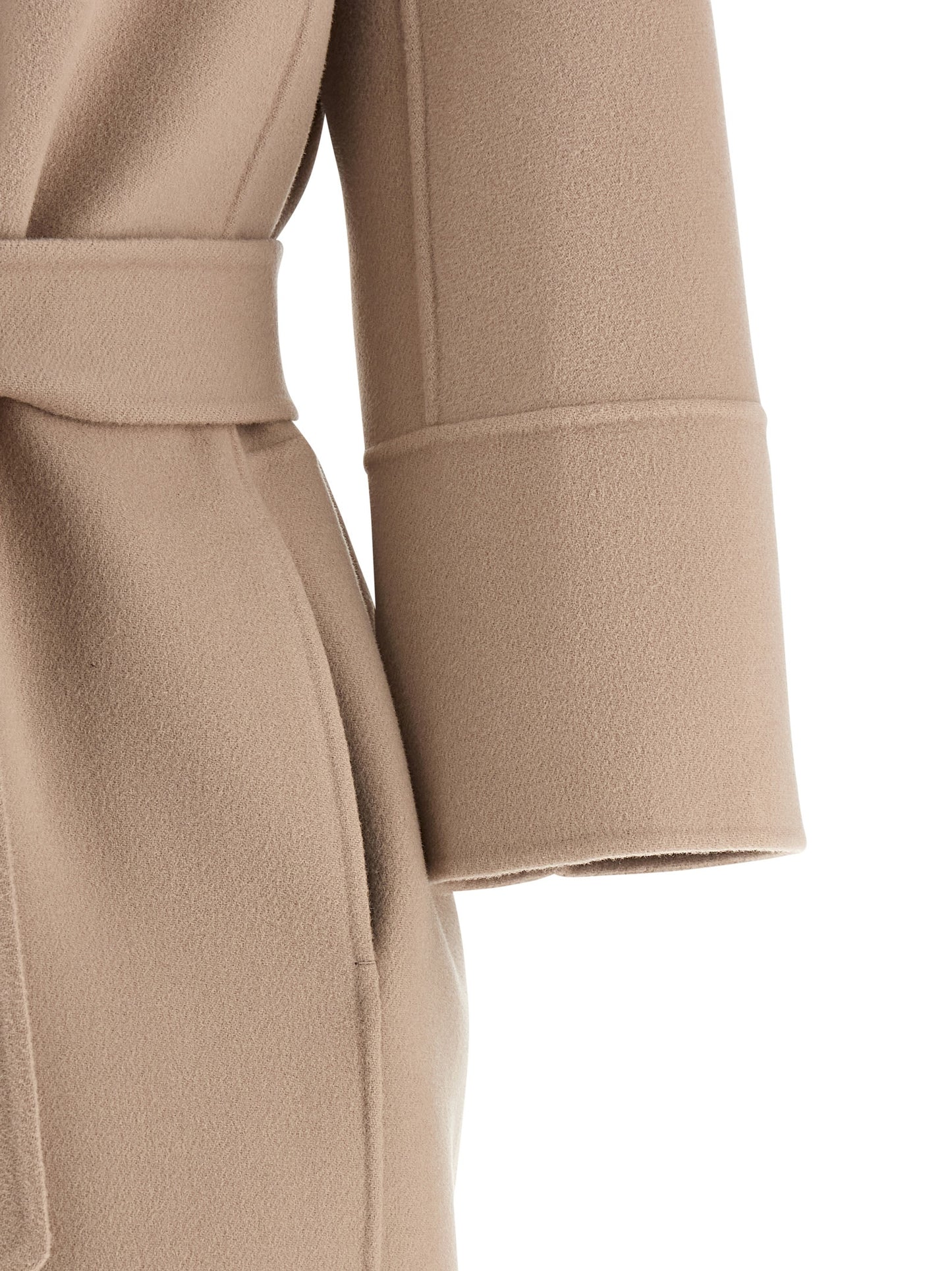 Trench Coat by S Max Mara for women in virgin wool and beige presents a exquisite silhouette, showcasing a exquisite and functional for an elevated aesthetic.