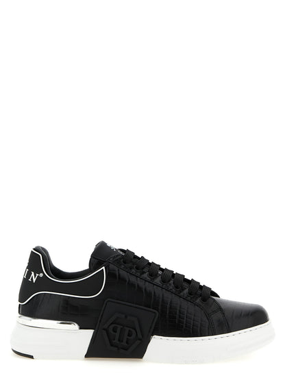 Sneakers by Philipp Plein for men in cowhide & crocodile skin leather black & print presents a on trend silhouette from the Waves Men's Low Top Cowhide & Crocodile Skin Leather Sneakers collection, showcasing a on trend low-top style for an elevated aesthetic.
