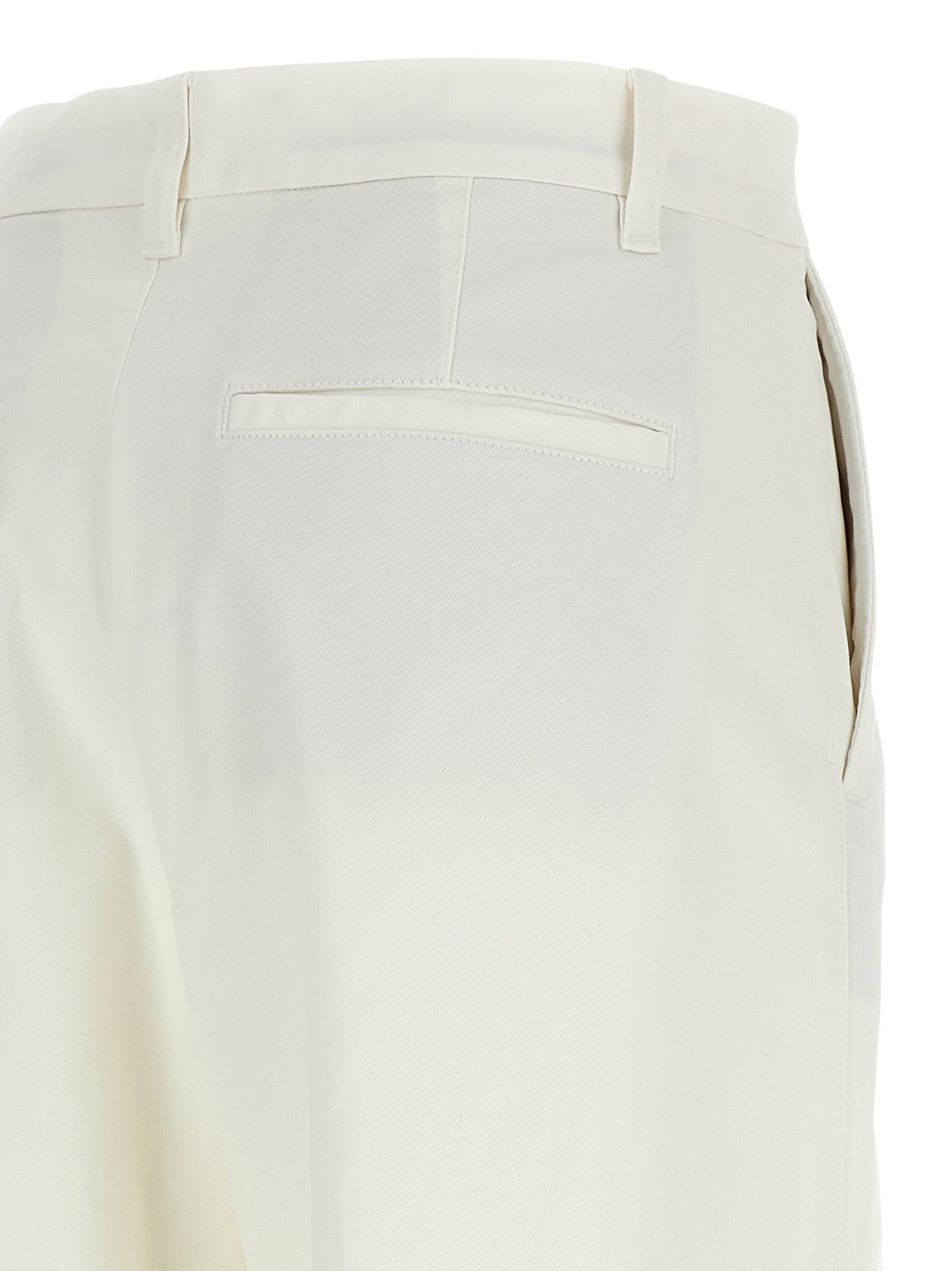 Chinos Pants by Polo Ralph Lauren for women in stretch cotton twill white features an utilitarian-chic silhouette, showcasing a utilitarian-chic flared, wide & cropped with a cropped cut and for a refined look.