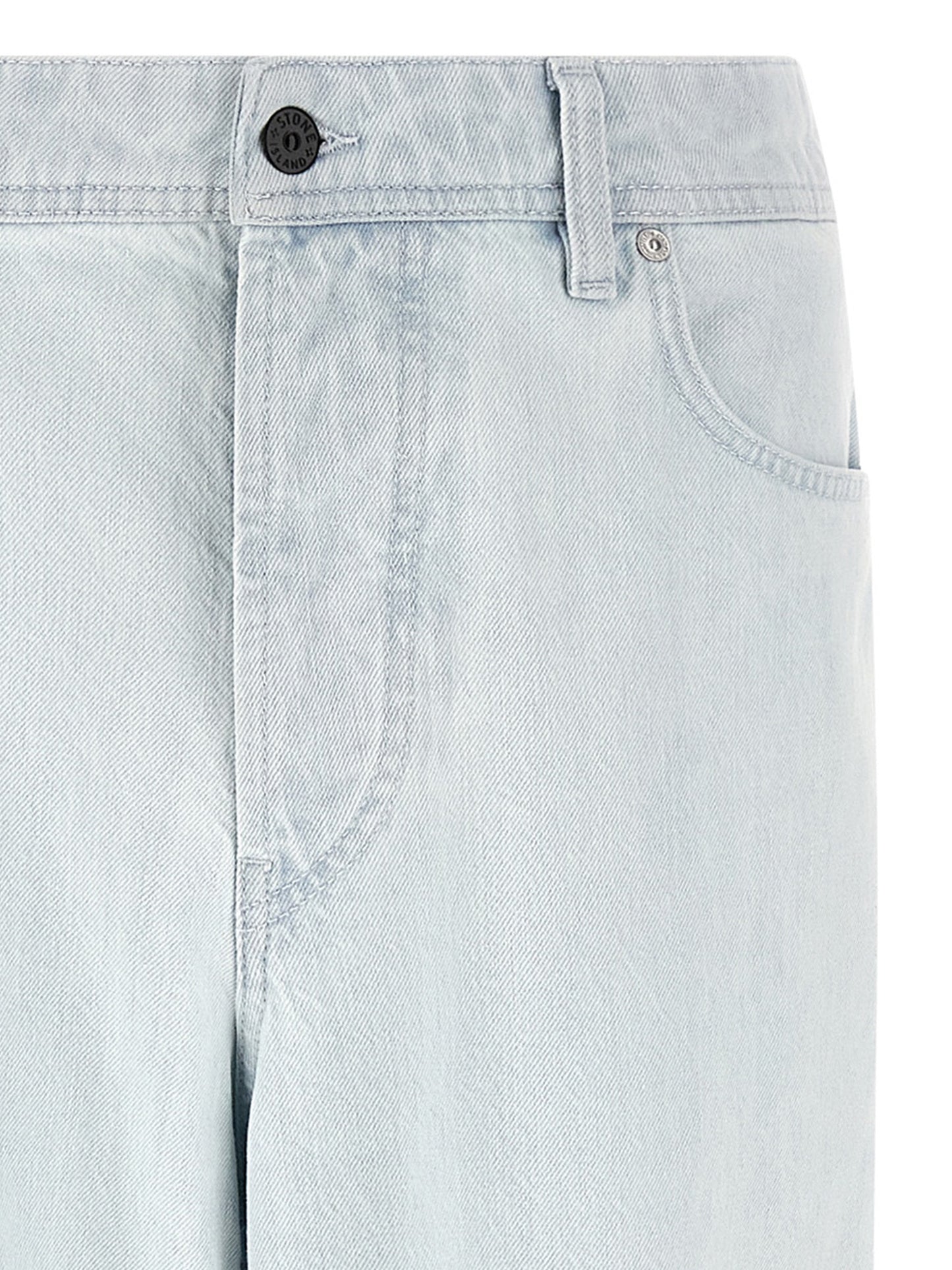 Jeans by Stone Island for men in denim cotton indigo & light-blue presents a tailored silhouette, showcasing a tailored straight-leg, relaxed-fit & wide and long cut with a refined for a truly tailored aesthetic.