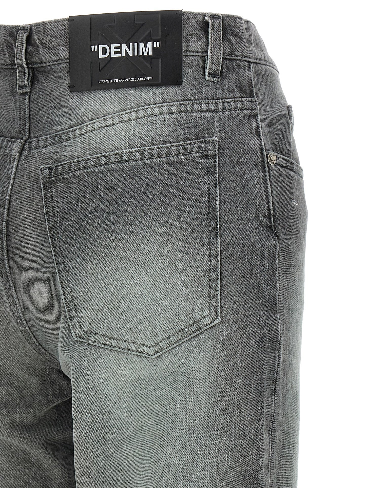 Jeans by Off-White for women in denim cotton gray, white, hooped & print features an sartorial straight-leg and long with a cut for a sartorial finish.