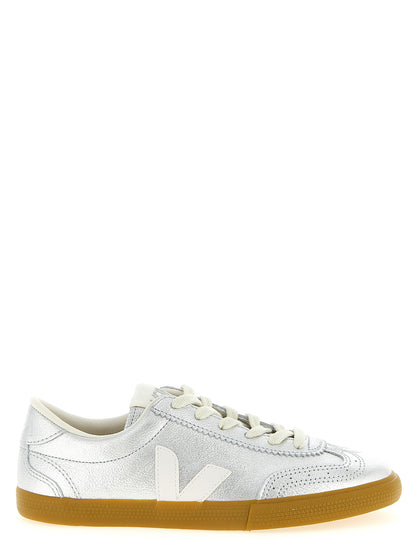 Sneakers by Veja for women in leather & rubber silver features an timeless silhouette from the Women's Fashion Leather & Rubber Sneakers collection, showcasing a signature fashion style with an timeless finish.