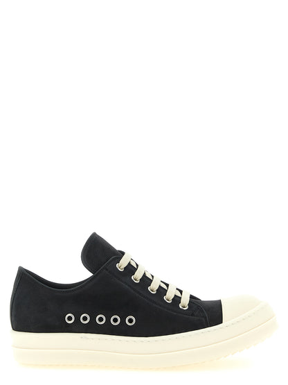 Sneakers by Rick Owens for women in bos taurus calfskin leather black features an timeless silhouette from the Women's Low Top Bos Taurus Calfskin Leather Sneakers collection, showcasing a signature low-top style with an timeless finish.