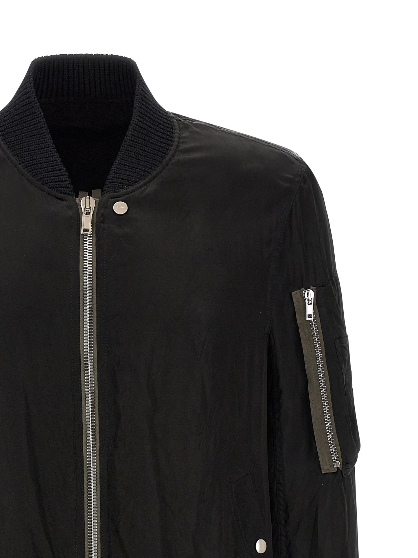 Bomber Jacket by Rick Owens for men in nylon & cupro black & copper presents a effortlessly chic silhouette, showcasing a sophisticated and premium pockets & insulated for a truly effortlessly chic finish.
