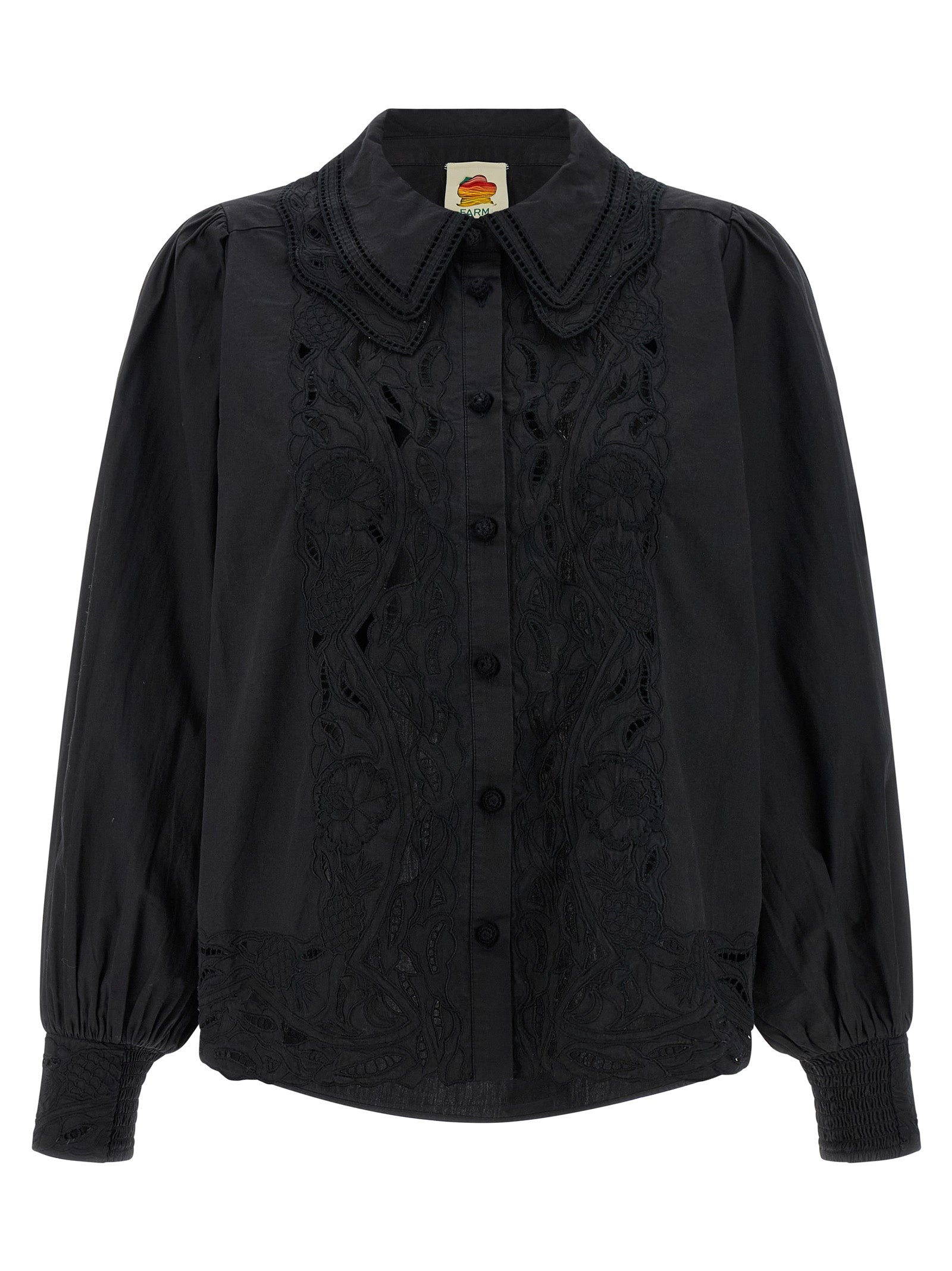 Blouse by FARM RIO for women in cotton black & floral presents a discerning silhouette, showcasing a sophisticated and for a truly discerning finish.