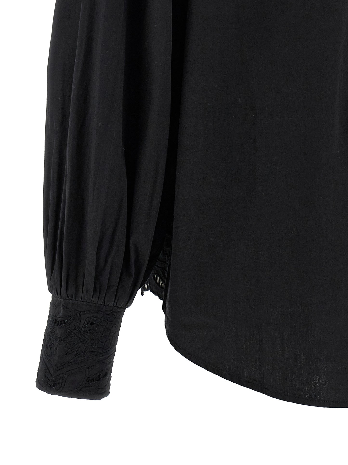 Blouse by FARM RIO for women in cotton black & floral showcases a sublime silhouette, artfully detailed with a sublime and for a sophisticated, sublime finish.