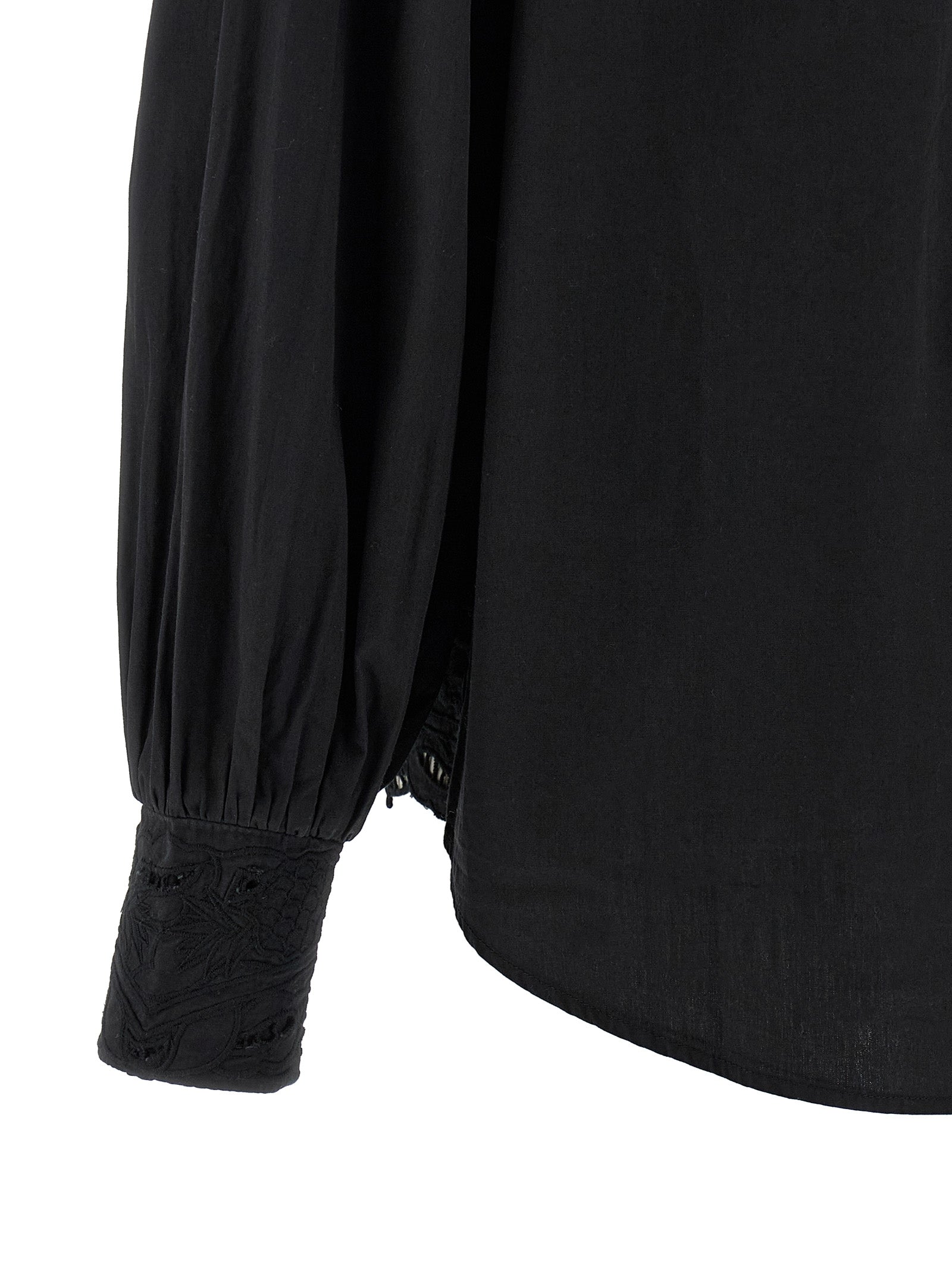 Blouse by FARM RIO for women in cotton black & floral showcases a sublime silhouette, artfully detailed with a sublime and for a sophisticated, sublime finish.