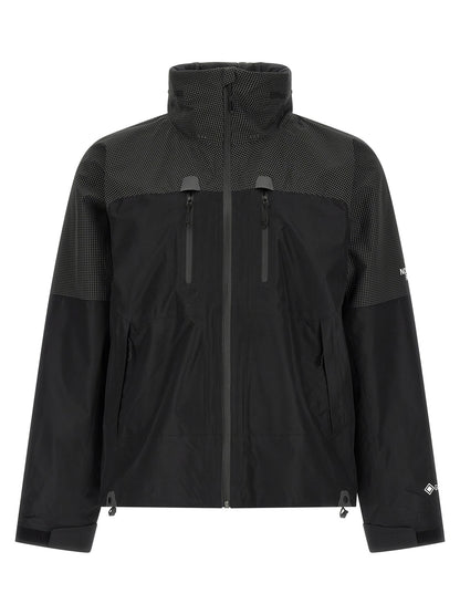 Hooded Windbreaker Jacket by The North Face for men in polyester black features an magnificent silhouette, showcasing the sophisticated hooded neckline and functional water-resistant, windproof & hooded for a premium, magnificent look.