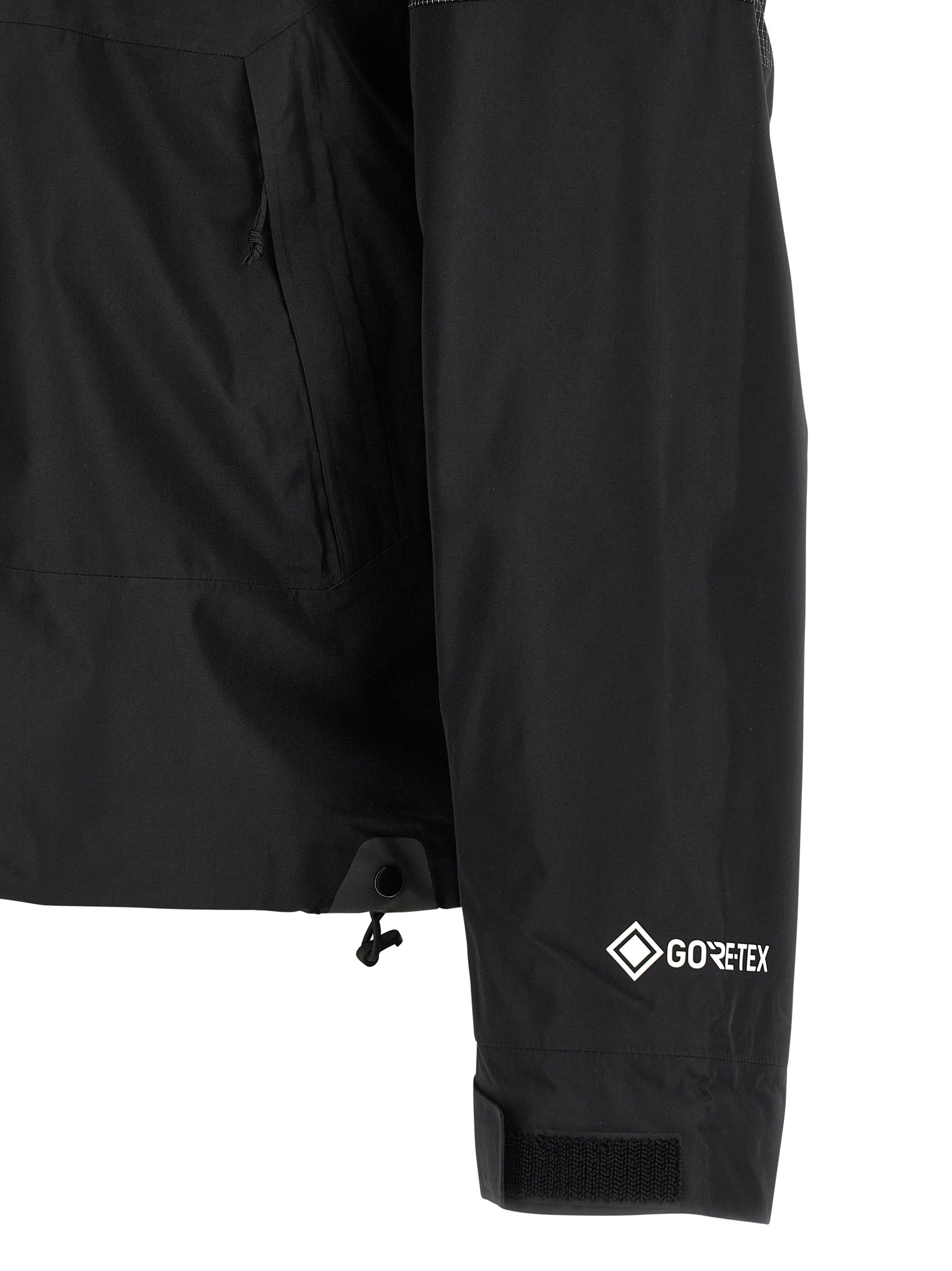 Hooded Windbreaker Jacket by The North Face for men in polyester black presents a resilient silhouette, artfully detailed with a sophisticated and functional water-resistant, windproof & hooded for a resilient finish.