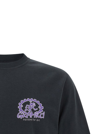 Activewear T-Shirt by Gramicci for men in cotton black & print features a sporty silhouette with and crew neckline, showcasing innovative for a sporty finish.