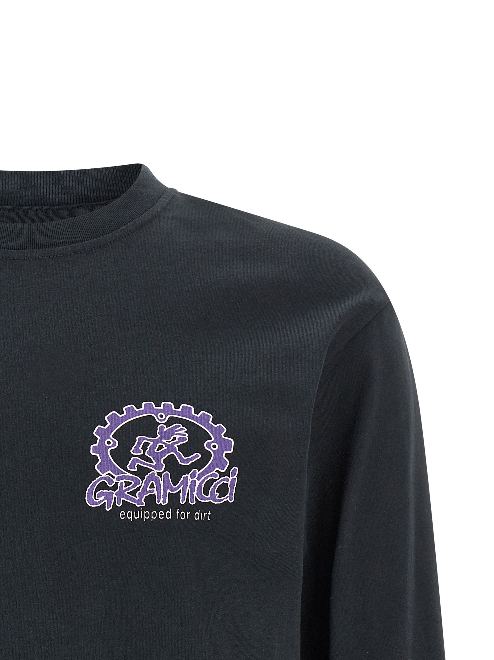 Activewear T-Shirt by Gramicci for men in cotton black & print features an ergonomic design with , highlighting a ergonomic length and ergonomic crew neckline for a high-performance look.