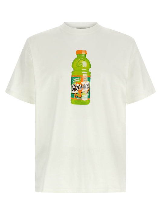T-Shirt by Gramicci for men in cotton white & print showcases a fashionable silhouette, elegantly detailed with a fashionable and crew neckline for a sophisticated, high-fashion look.