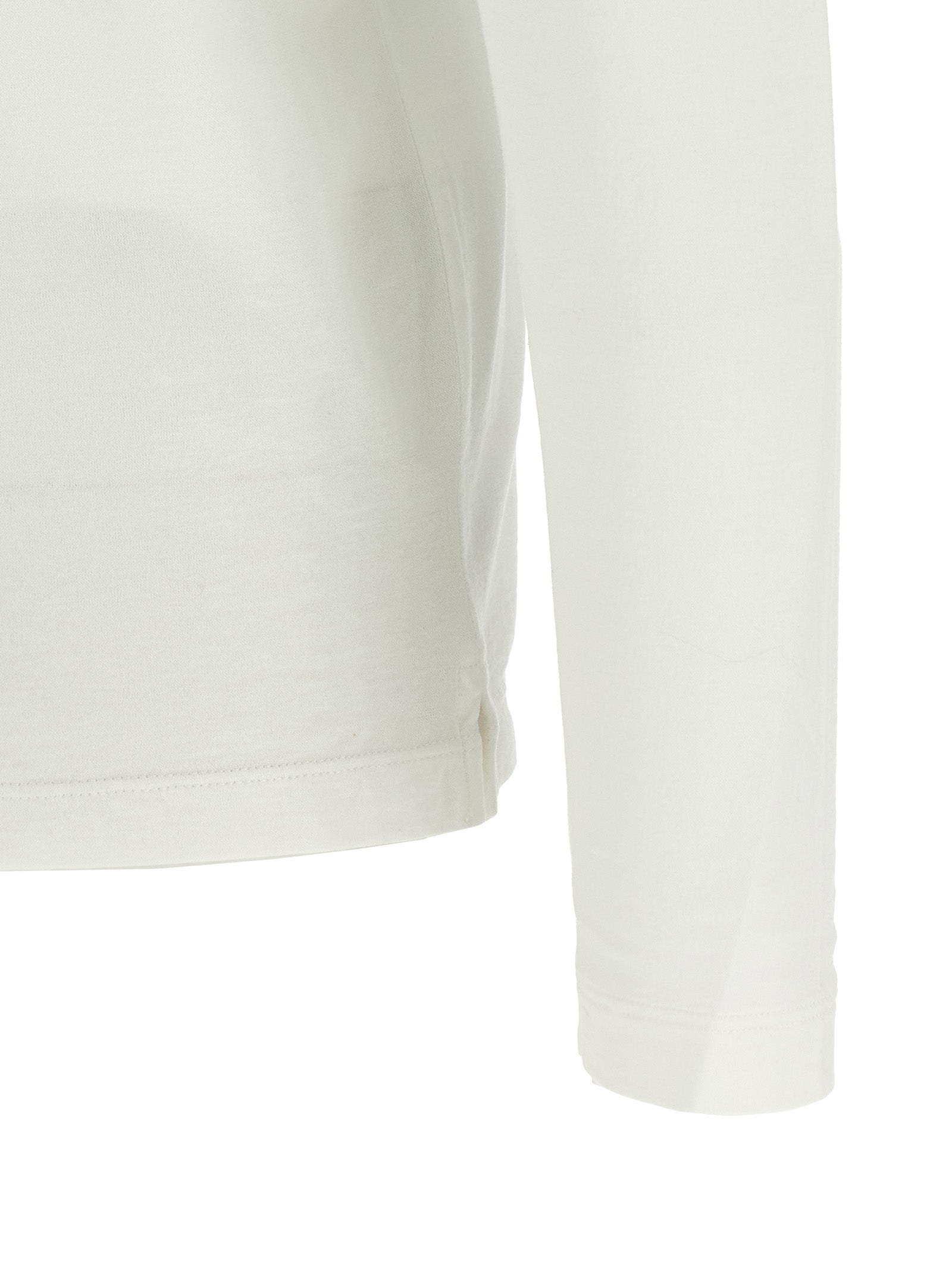 T-Shirt by ZANONE for men in cotton white features an on trend silhouette, perfectly showcasing a on trend and for an elevated aesthetic.