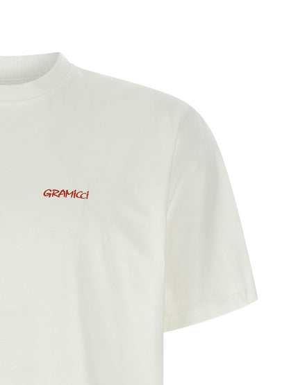 T-Shirt by Gramicci for men in cotton white & print features an edgy silhouette, meticulously detailed with a sophisticated and for a truly edgy finish.