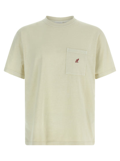 T-Shirt by Gramicci for men in cotton beige features an edgy silhouette, meticulously detailed with a sophisticated short-sleeve and crew neckline for a truly edgy finish.