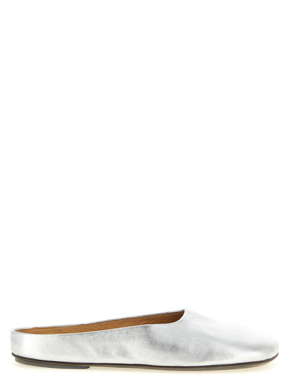 Mules Flat Shoes by Marsell for women in calfskin leather silver showcases a enchanting silhouette as part of the Women's Calfskin Leather Mules Flat Shoes collection, defined by a enchanting square toe style and for a enchanting look.
