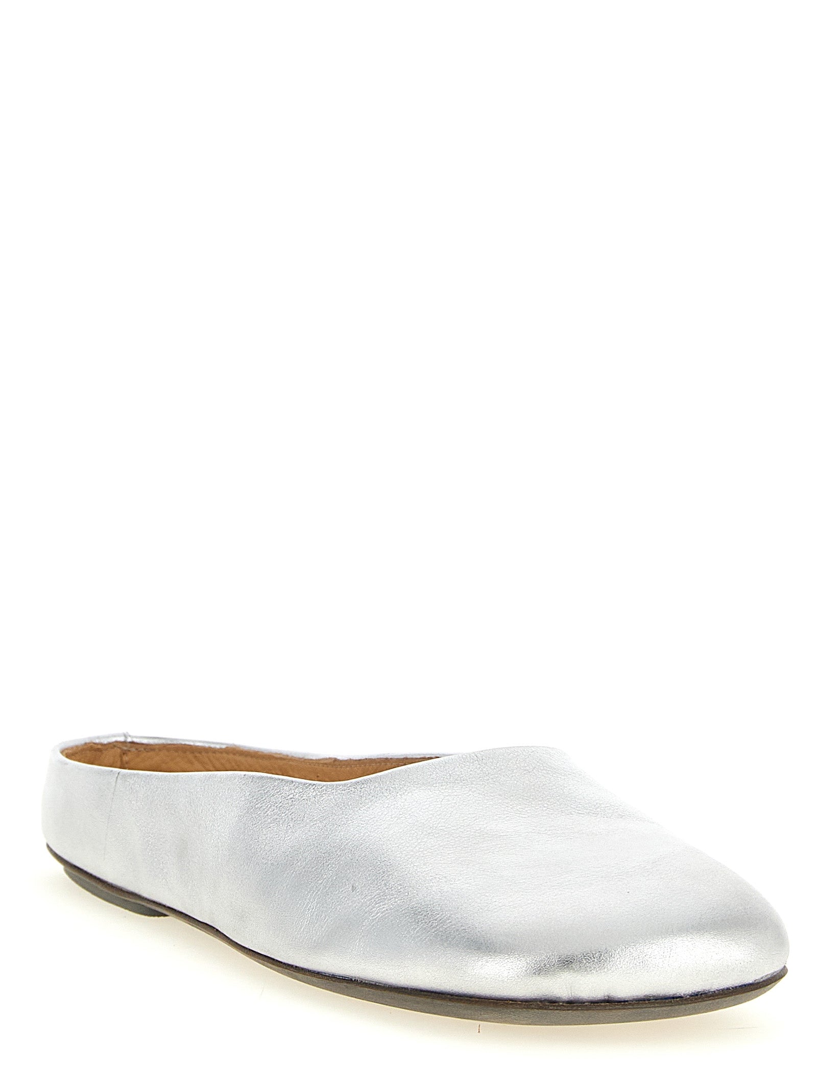 Mules Flat Shoes by Marsell for women in calfskin leather silver features an captivating silhouette, showcasing the captivating style of the Women's Calfskin Leather Mules Flat Shoes with its distinct and refined square toe style.