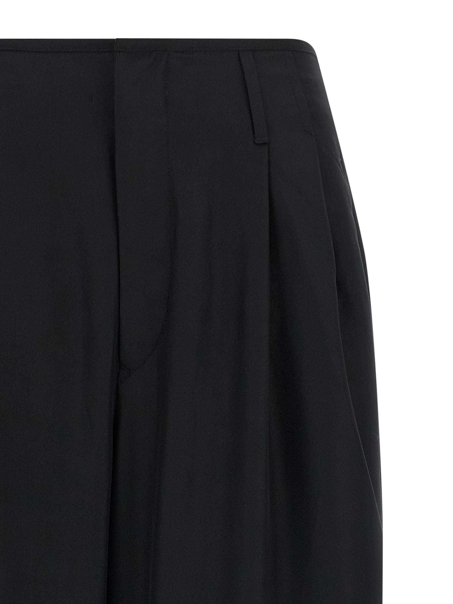 Trousers by Darkpark for women in lyocell & viscose black features a artisanal silhouette, showcasing a sophisticated with a long and for a artisanal finish.