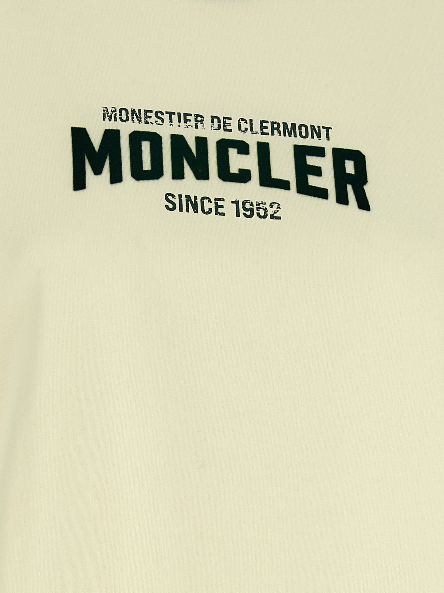 T-Shirt by Moncler for women in cotton beige & print features an on trend silhouette, perfectly showcasing a on trend and for an elevated aesthetic.
