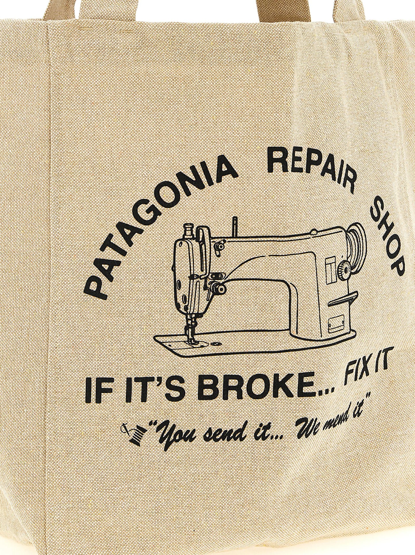 Shopper Tote Bag by PATAGONIA for men in cotton polyester canvas beige & print features an jet-setting Market Cotton Polyester Canvas Shopper Tote Bag design with a secure , jet-setting , and versatile handle for a jet-setting look.